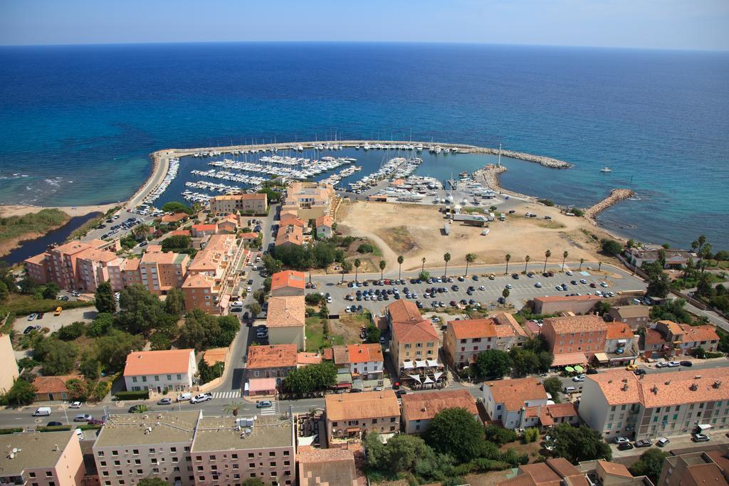 Hotel Les 3 Terrasses Sari-Solenzara Esterno foto