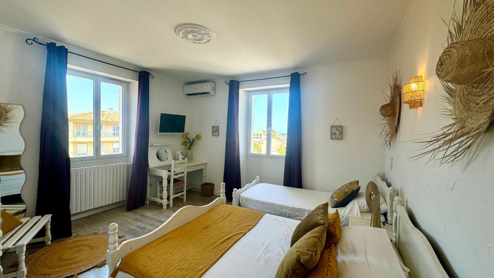 Hotel Les 3 Terrasses Sari-Solenzara Esterno foto