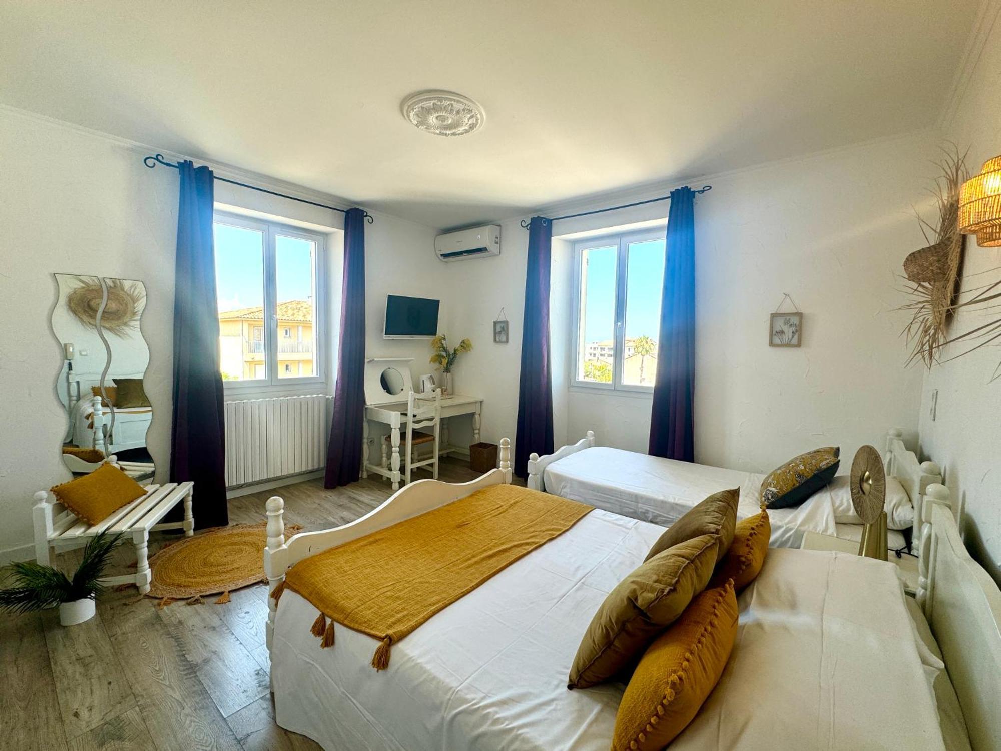 Hotel Les 3 Terrasses Sari-Solenzara Esterno foto